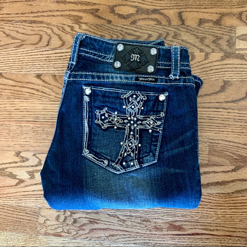 Miss Me Cross design